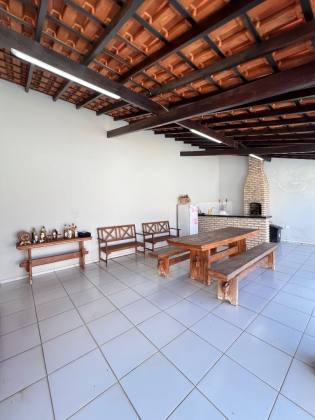 Casa de Rua - Av. Zequinha Freire