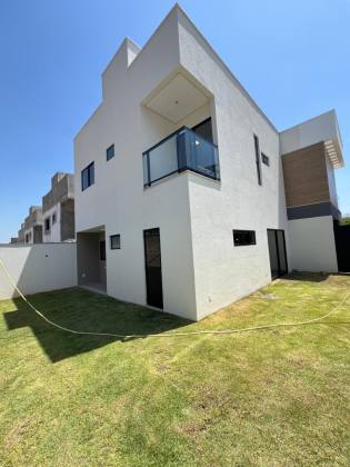 CASA DE CONDOMÍNIO FERNANDO PESSOA - MORROS