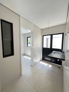 Casa 3 Suítes no Terras Alphaville 1