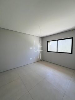 Casa 3 Suítes no Terras Alphaville 1