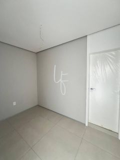 Casa 3 Suítes no Terras Alphaville 1