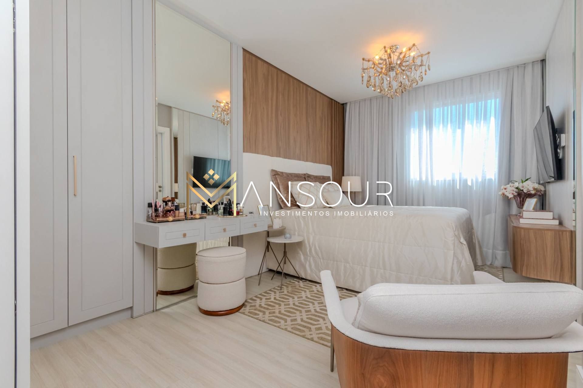 Luxuoso Apartamento 3 suítes