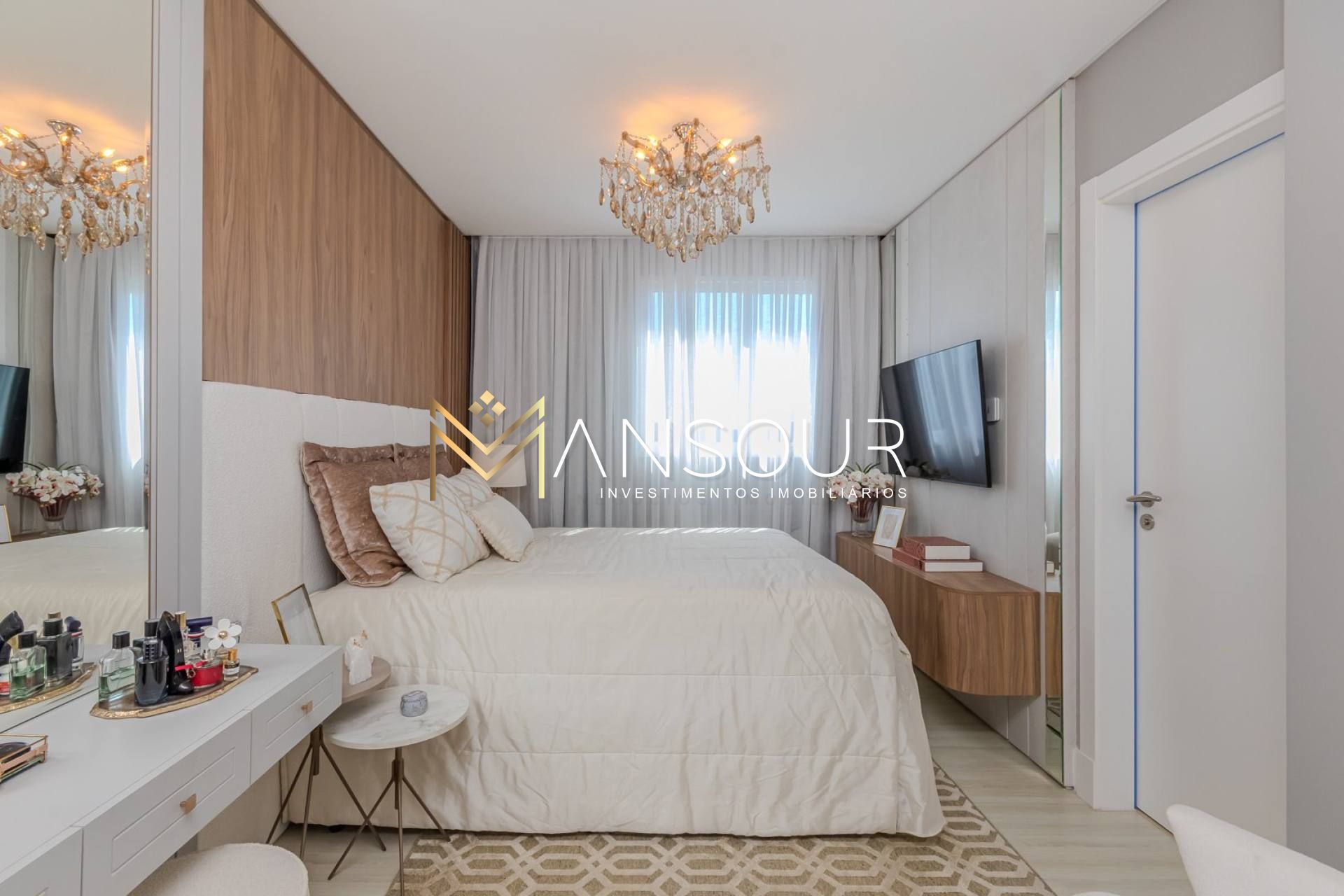 Luxuoso Apartamento 3 suítes