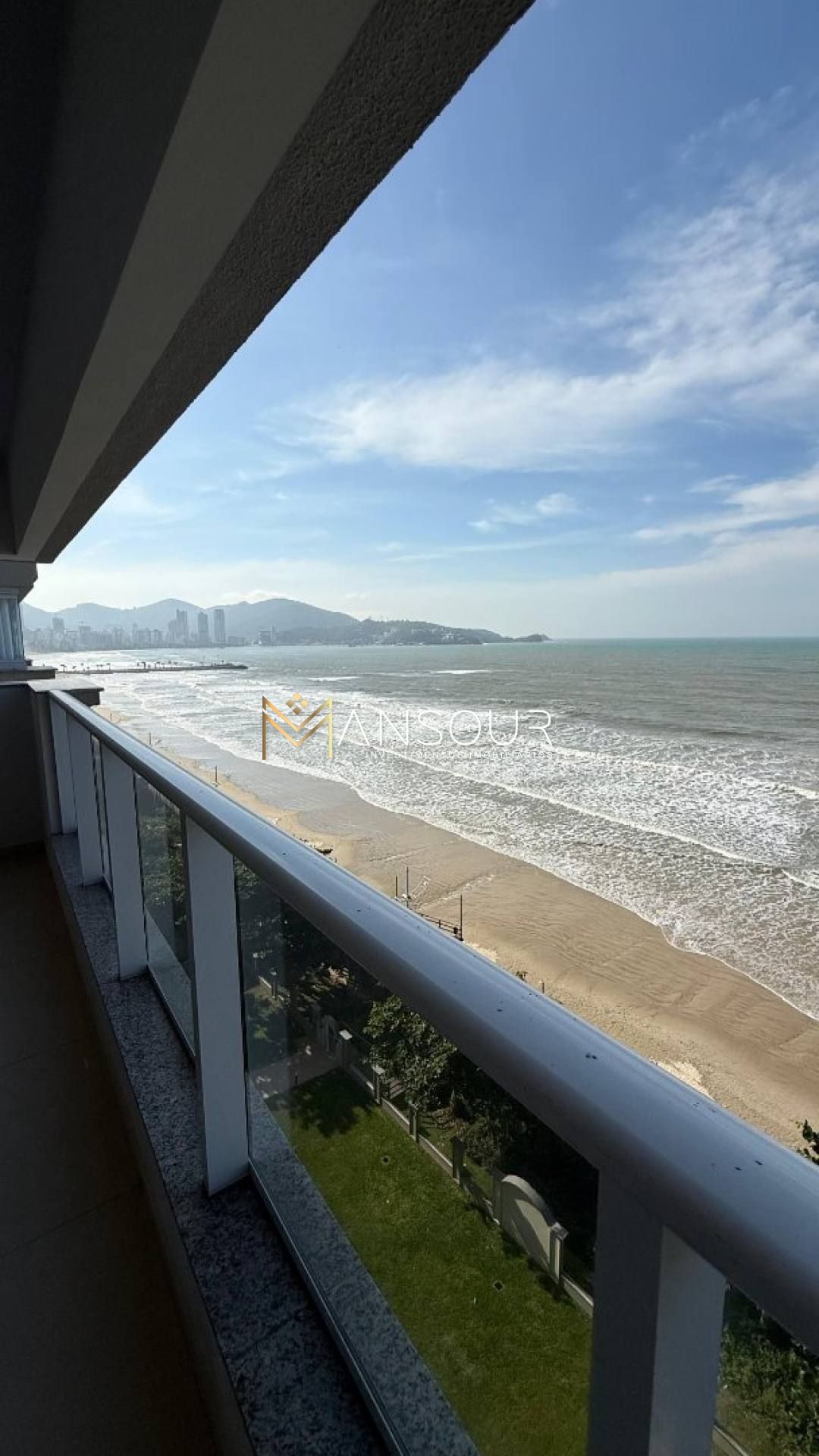 FRENTE MAR 4 suítes