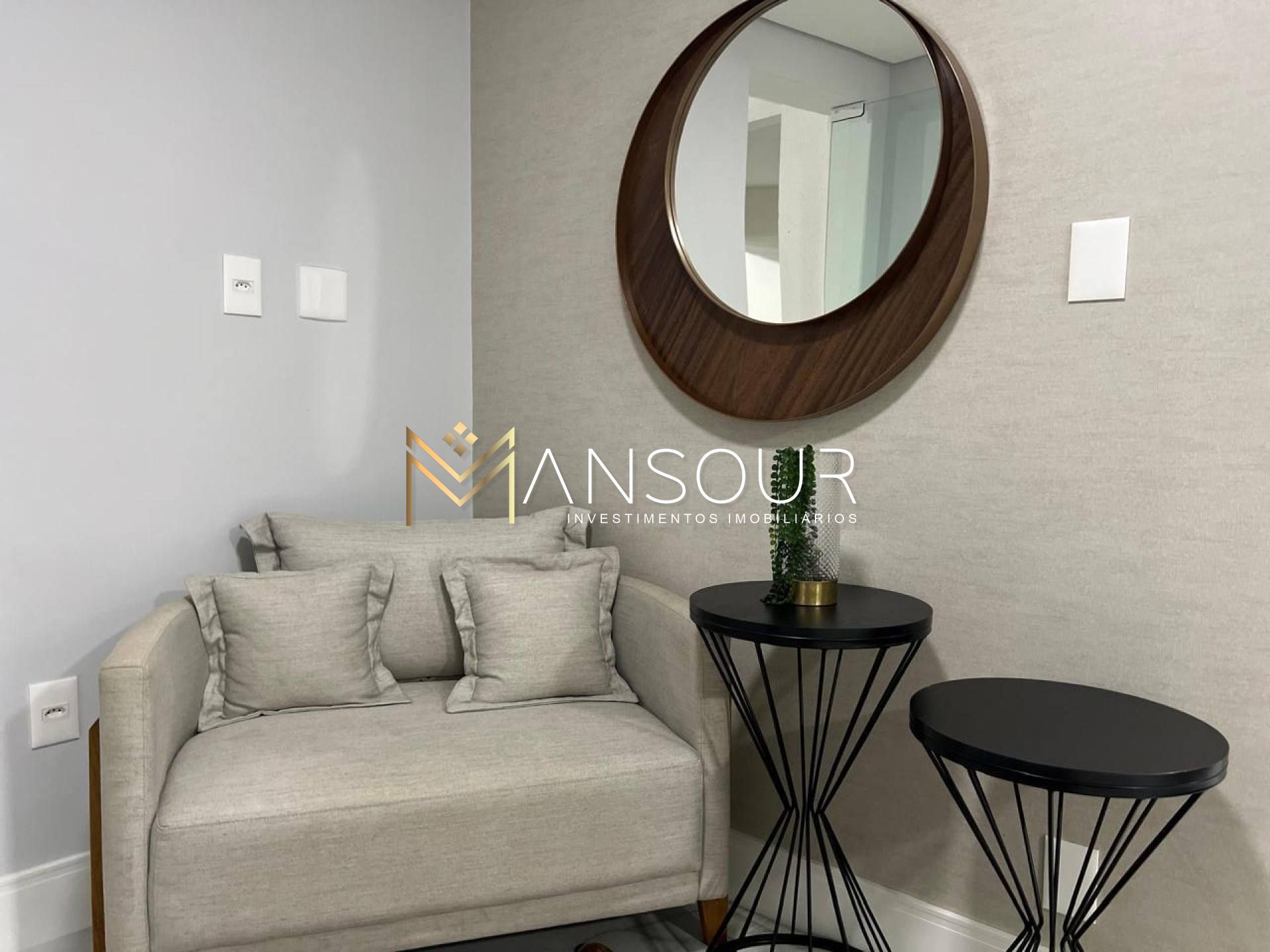 EXCLUSIVO MEIA PRAIA - Apartamento 03 suítes