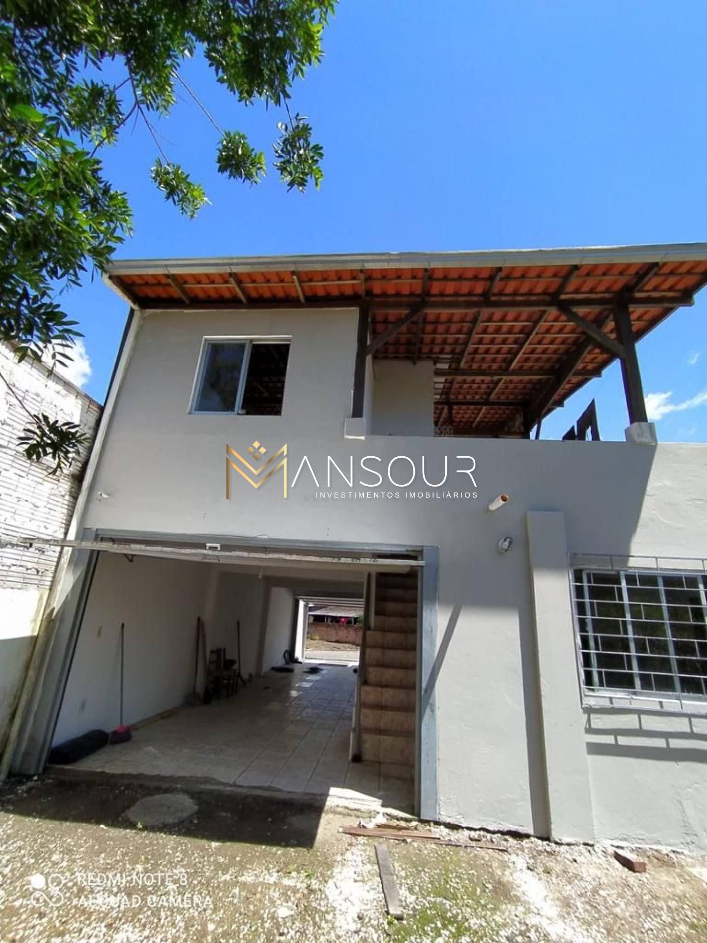 LOCALIZAÇÃO PRIVILEGIADA Casa 03 Dormitórios sendo 01 suíte