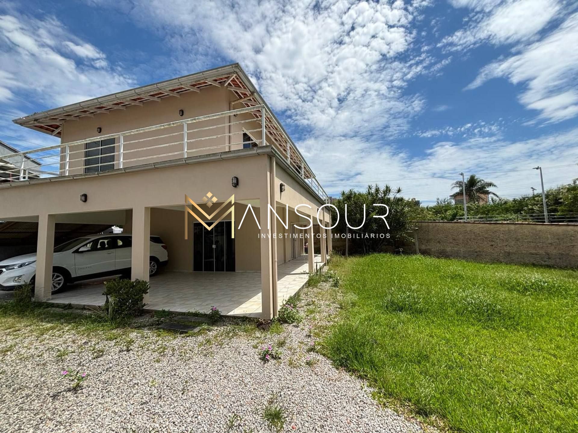 GRANDE OPORTUNIDADE Casa 03 dormitórios sendo 01 suíte
