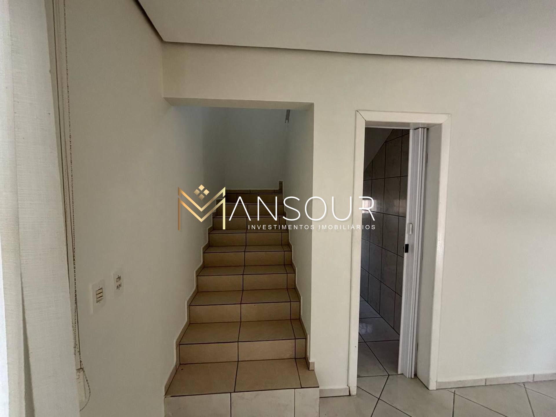GRANDE OPORTUNIDADE Casa 03 dormitórios sendo 01 suíte