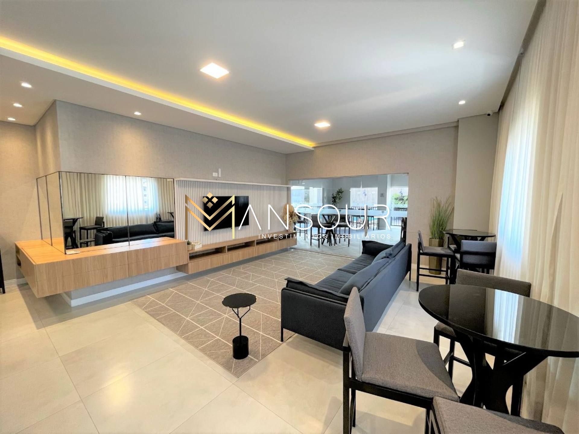 LOCALIZAÇÃO PRIVILEGIADA FÁCIL ACESSO Apartamento 02 Dormitórios sendo 01 suíte