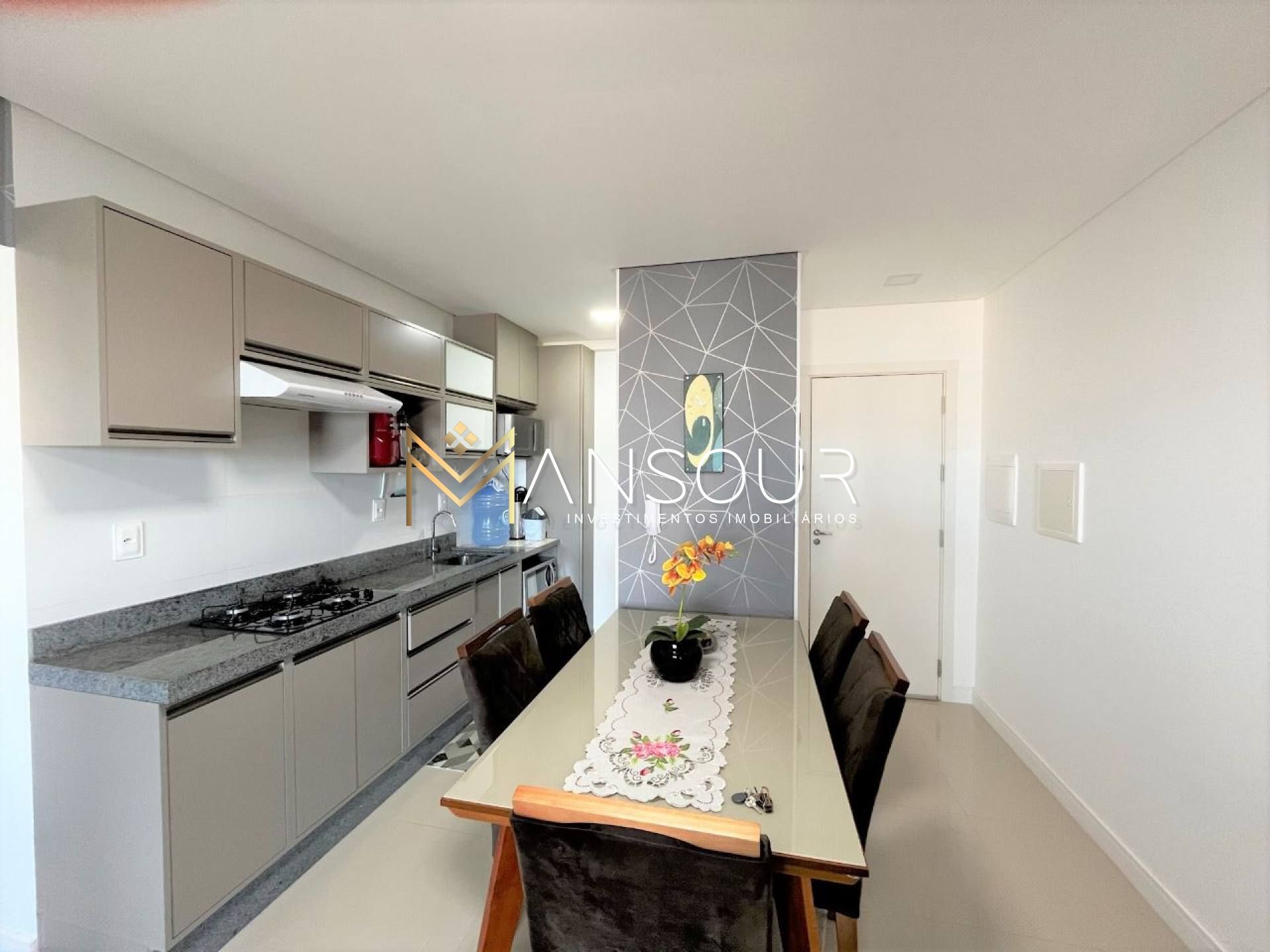 LOCALIZAÇÃO PRIVILEGIADA FÁCIL ACESSO Apartamento 02 Dormitórios sendo 01 suíte
