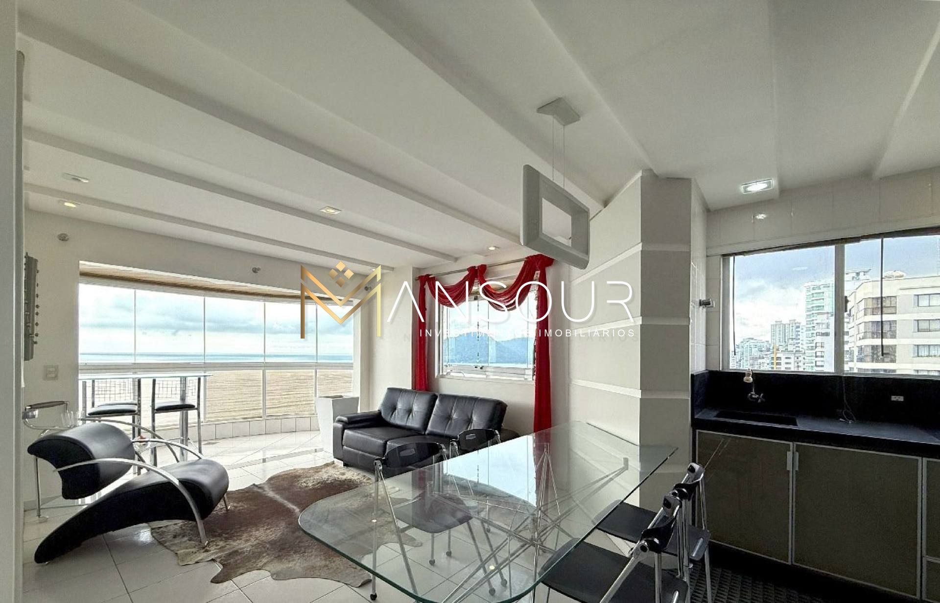 ÓTIMA LOCALIZAÇÃO Apartamento 02 Dormitórios sendo 01 suíte