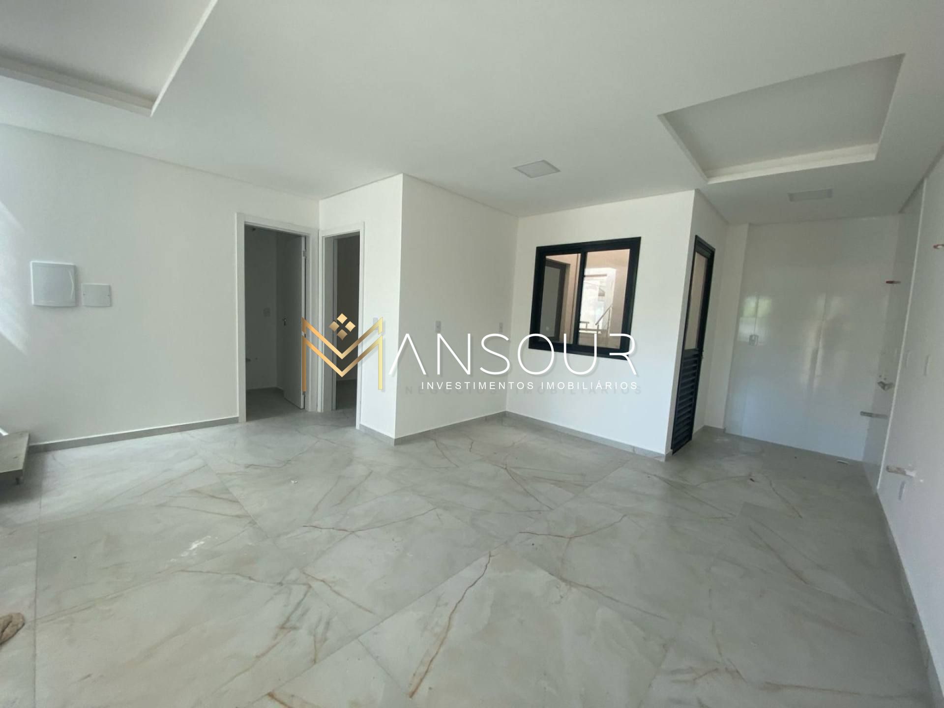 Apartamento 03 Dormitórios sendo 02 suítes