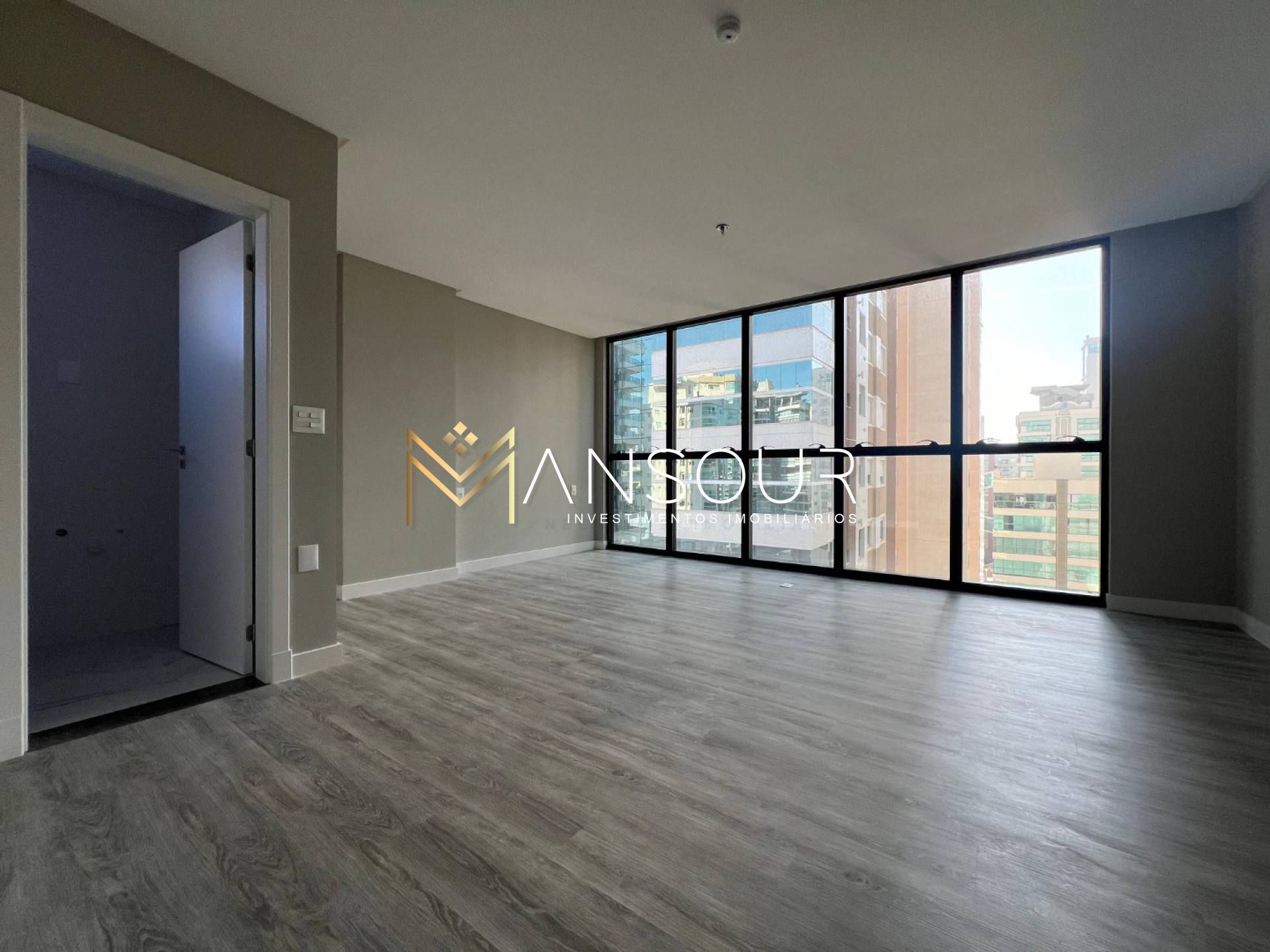 Apartamento 01 Dormitório Meia Praia