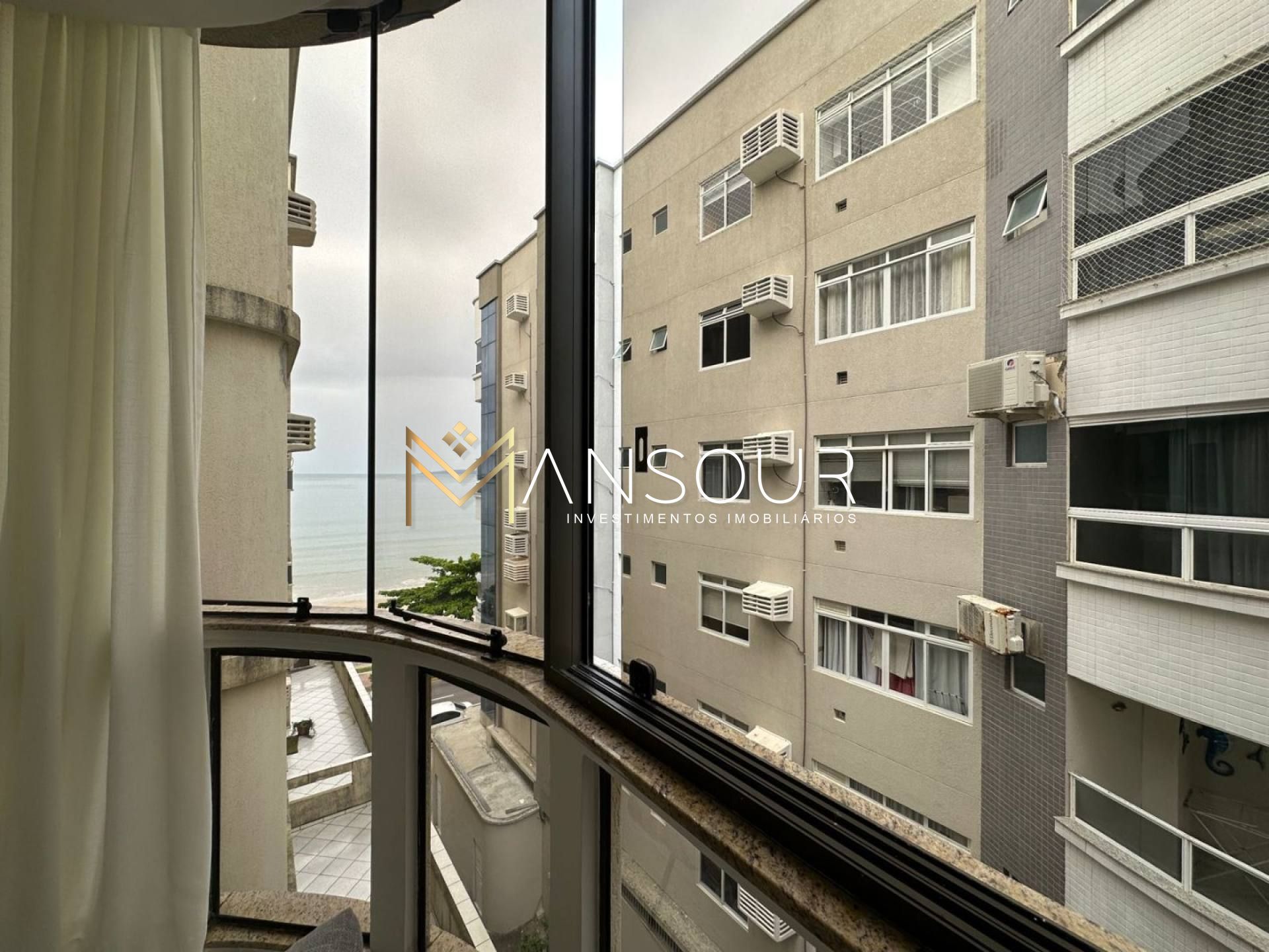 FRENTE MAR COM VISTA LATERAL Apartamento 02 Dormitórios sendo 01 suíte