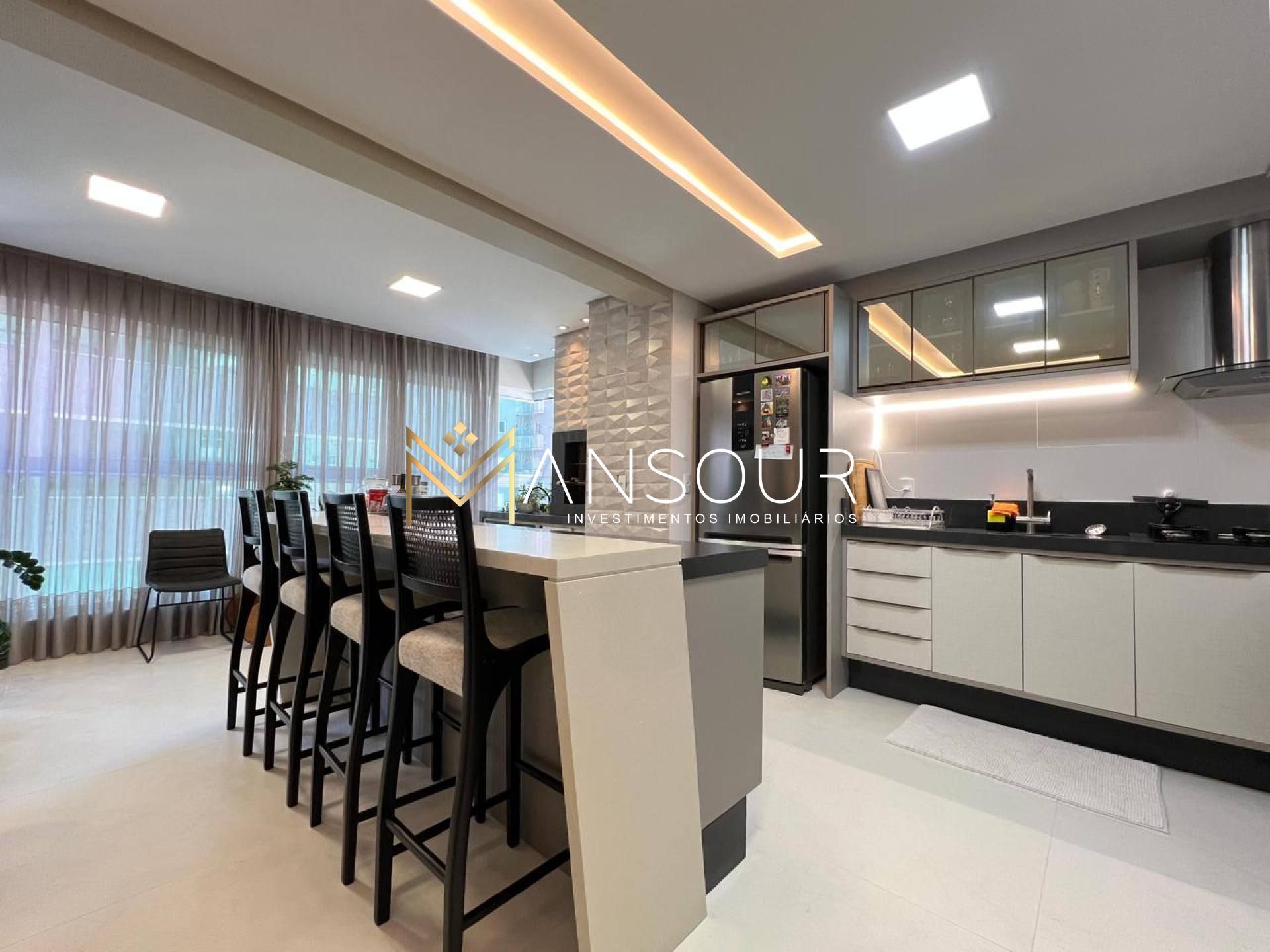 MOBILIADO Apartamento 03 suítes