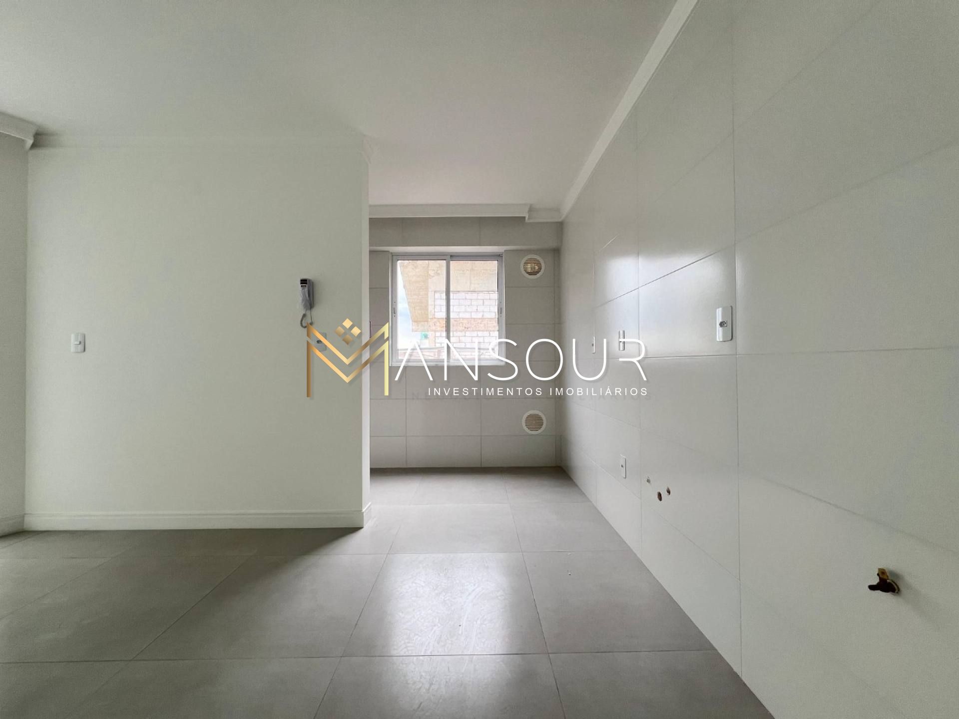 BEM LOCALIZADO Apartamento 2 suítes