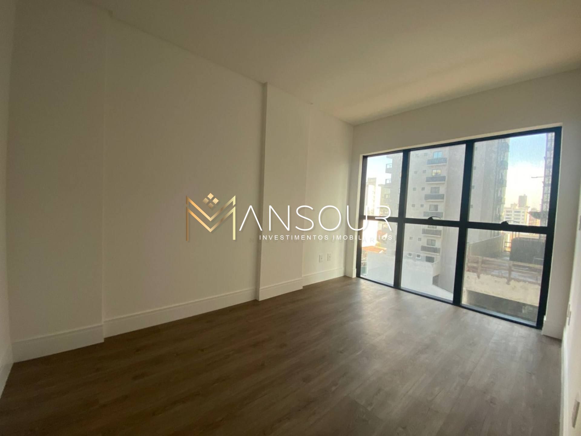 CONDIÇÃO ESPECIAL Apartamento 02 suítes