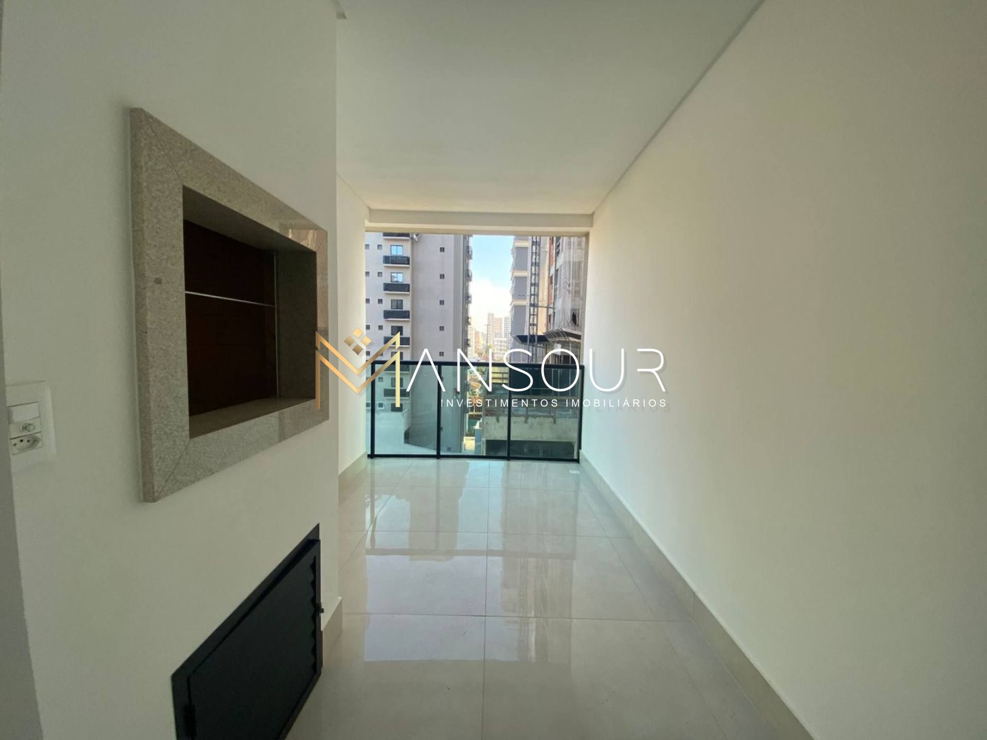 CONDIÇÃO ESPECIAL Apartamento 02 suítes