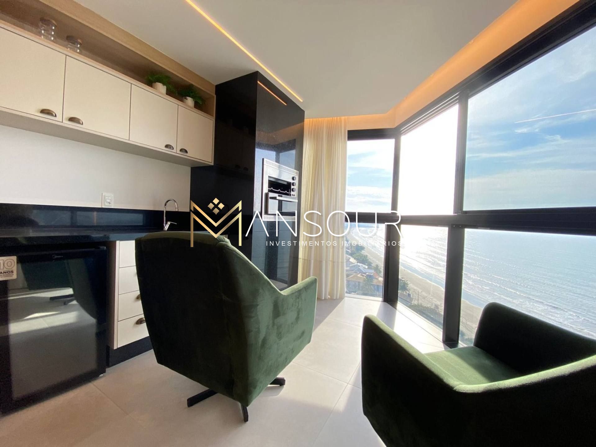 FRENTE MAR Mobiliado e Decorado Apartamento 03 suítes