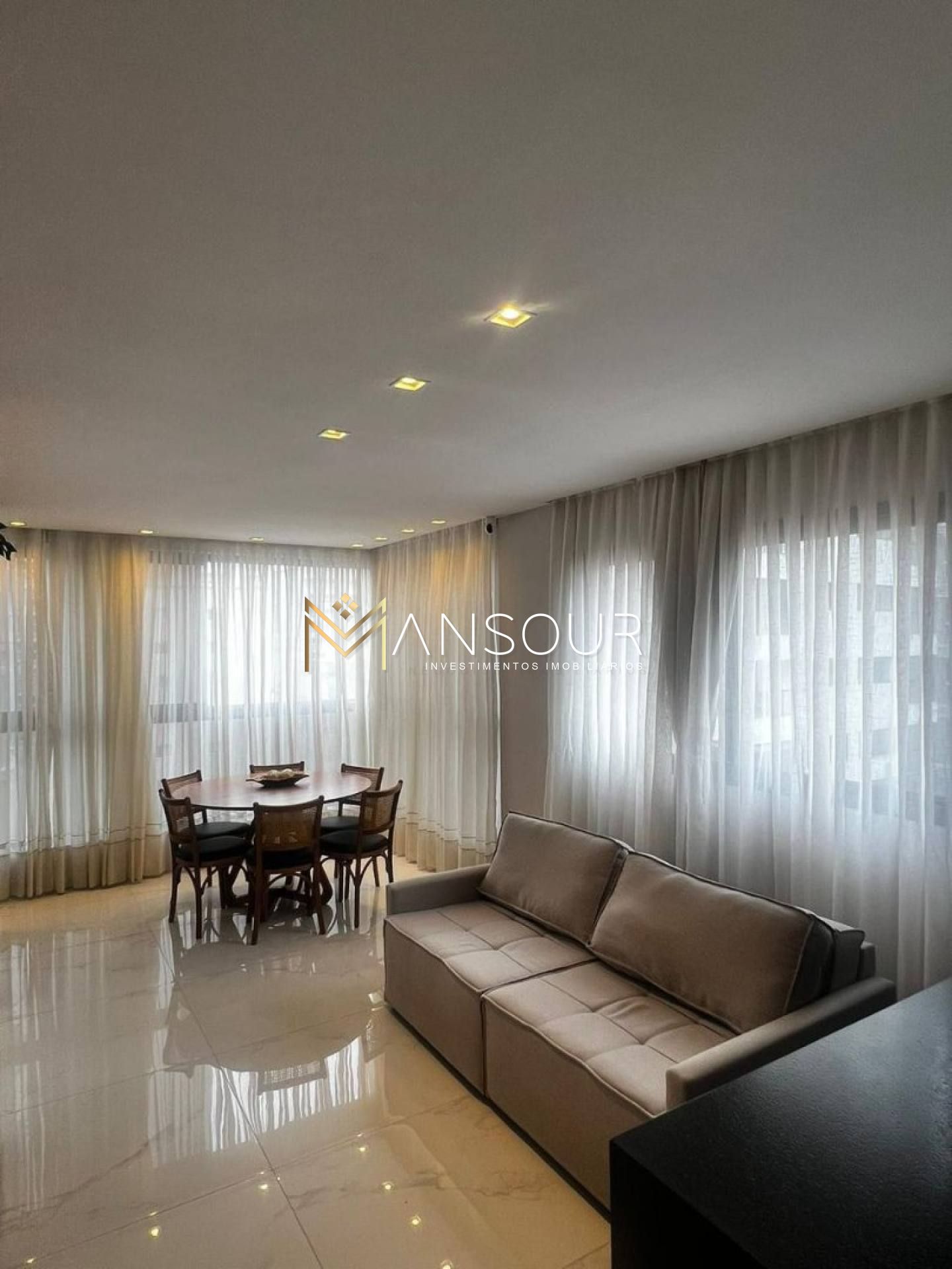 MOBILIADO Apartamento 03 Dormitórios sendo 02 suítes