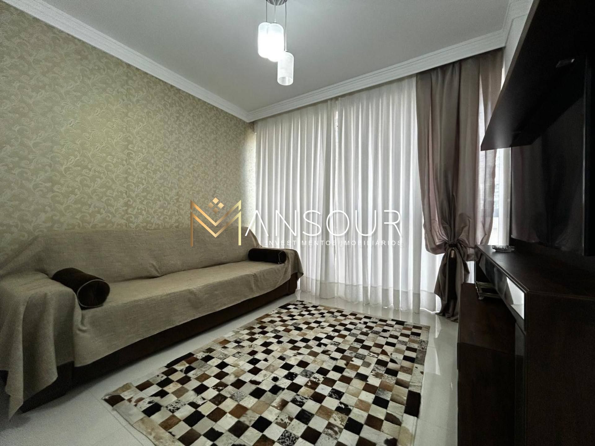 MEIA PRAIA Apartamento  03 suítes