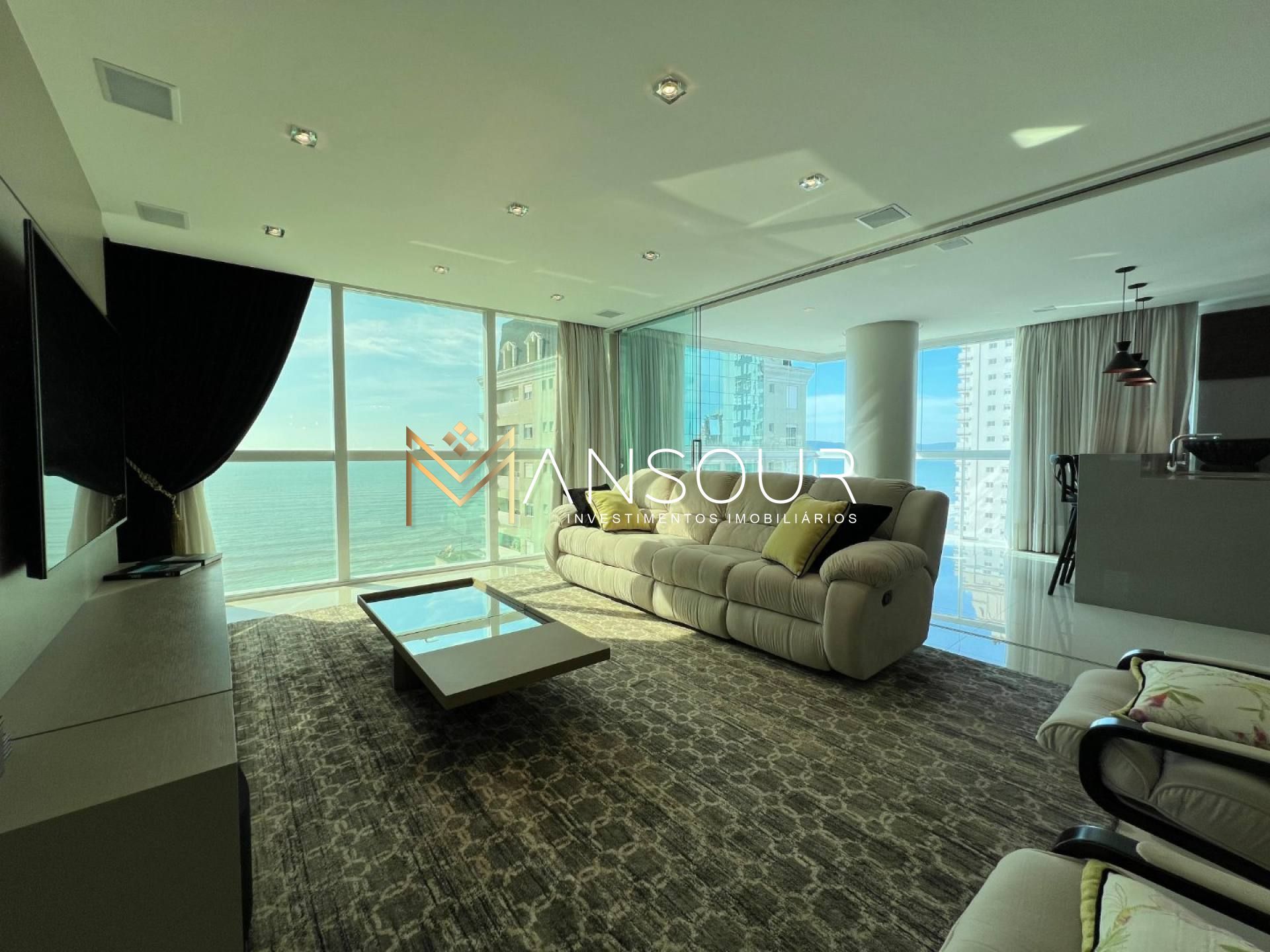 MOBILIADO Apartamento com 04 suítes