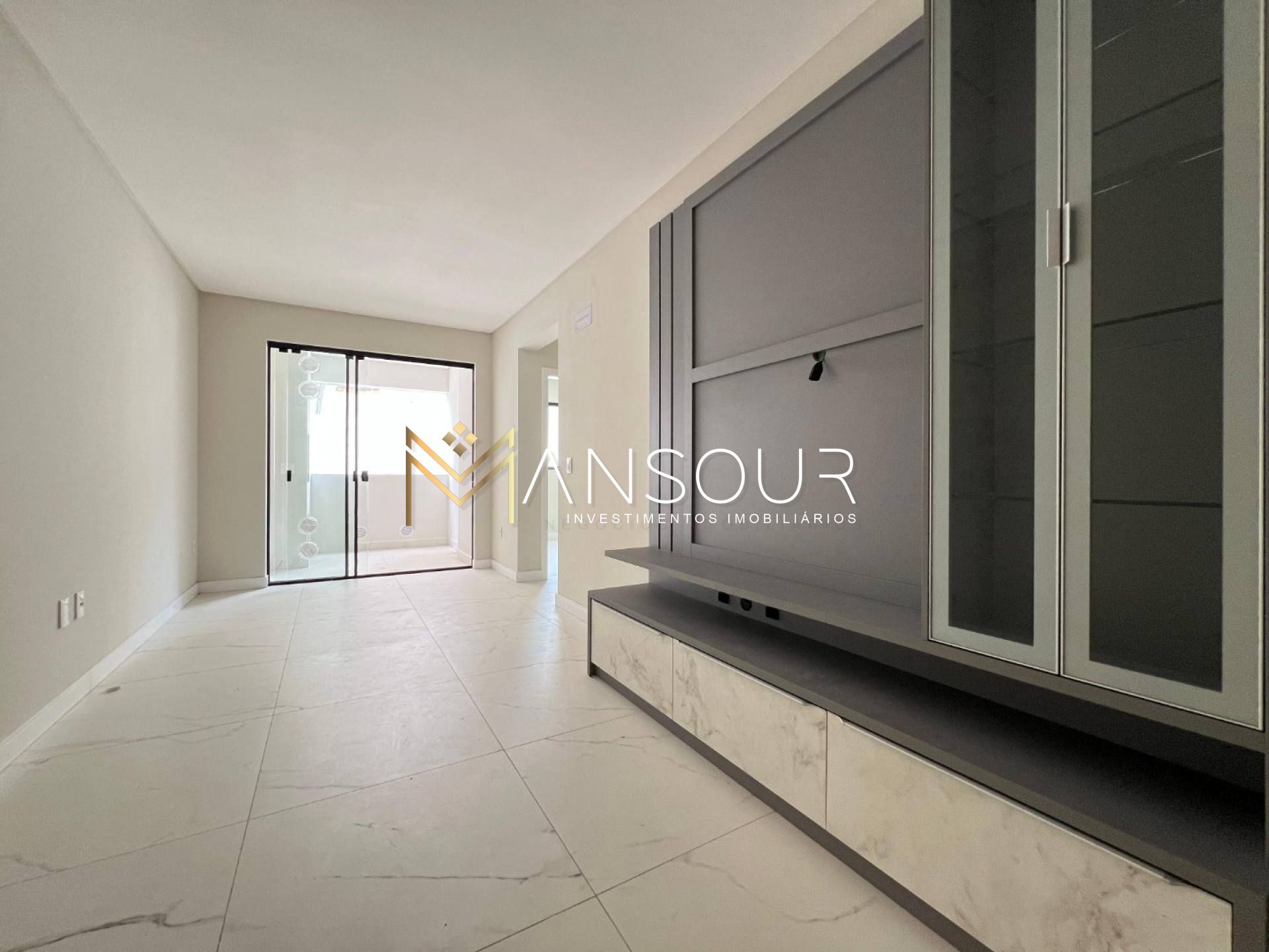 SEMI MOBILIADO Apartamento 02 Dormitórios sendo 01 suíte