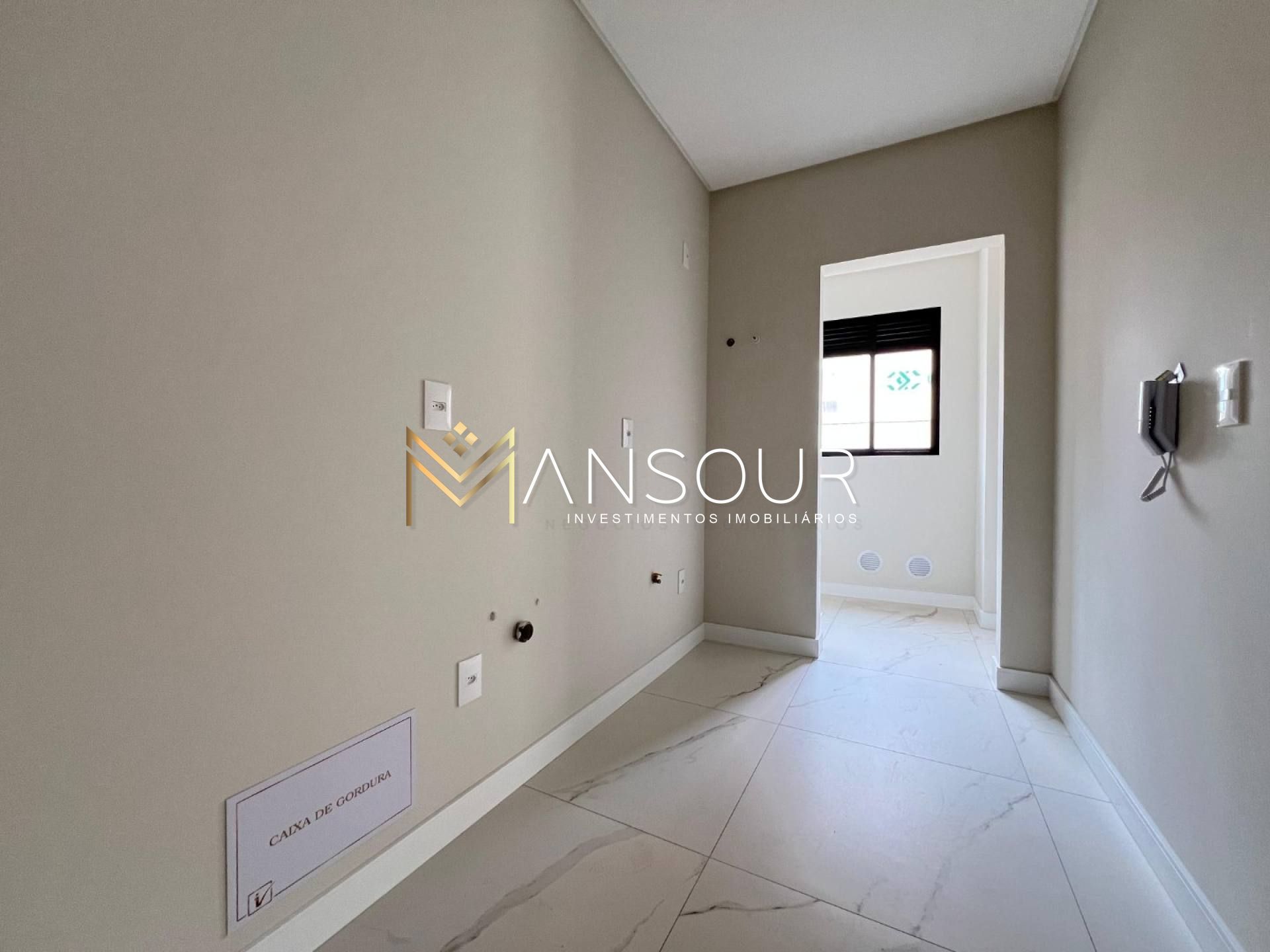 EXCELENTE LOCALIZAÇÃO Apartamento 02 suítes