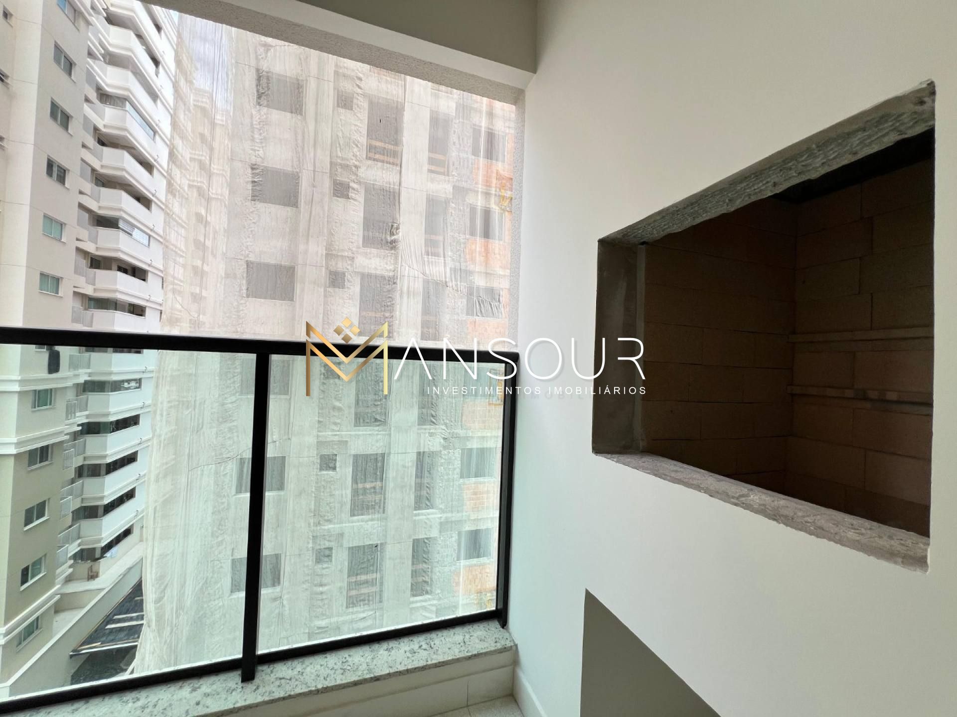 EXCELENTE LOCALIZAÇÃO Apartamento 02 suítes