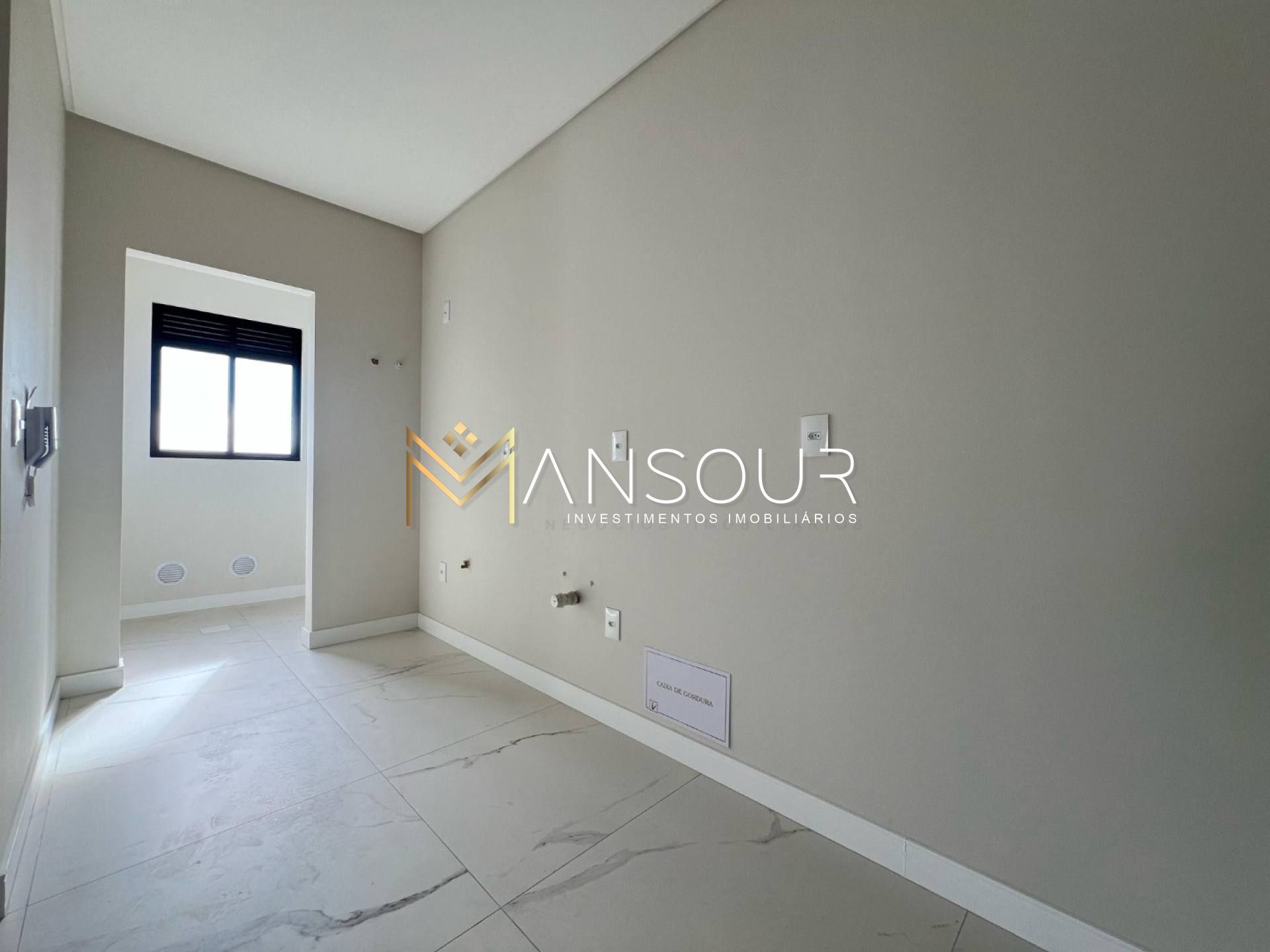 LOCALIZAÇÃO PRIVILEGIADA Apartamento 02 suítes