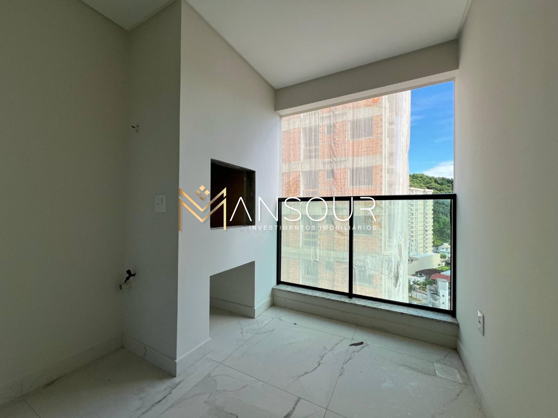 LOCALIZAÇÃO PRIVILEGIADA Apartamento 02 suítes