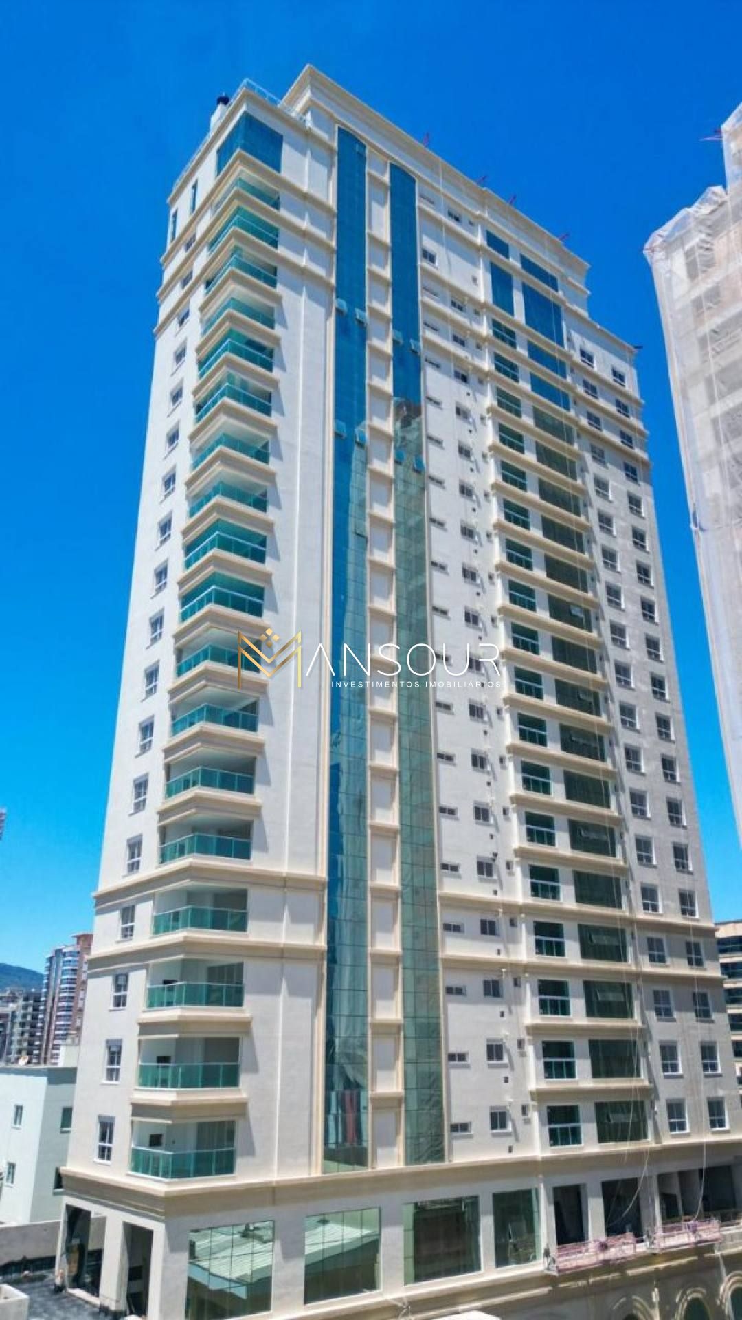 LOCALIZAÇÃO ESTRATÉGICA Apartamento 04 suítes sendo 01 master