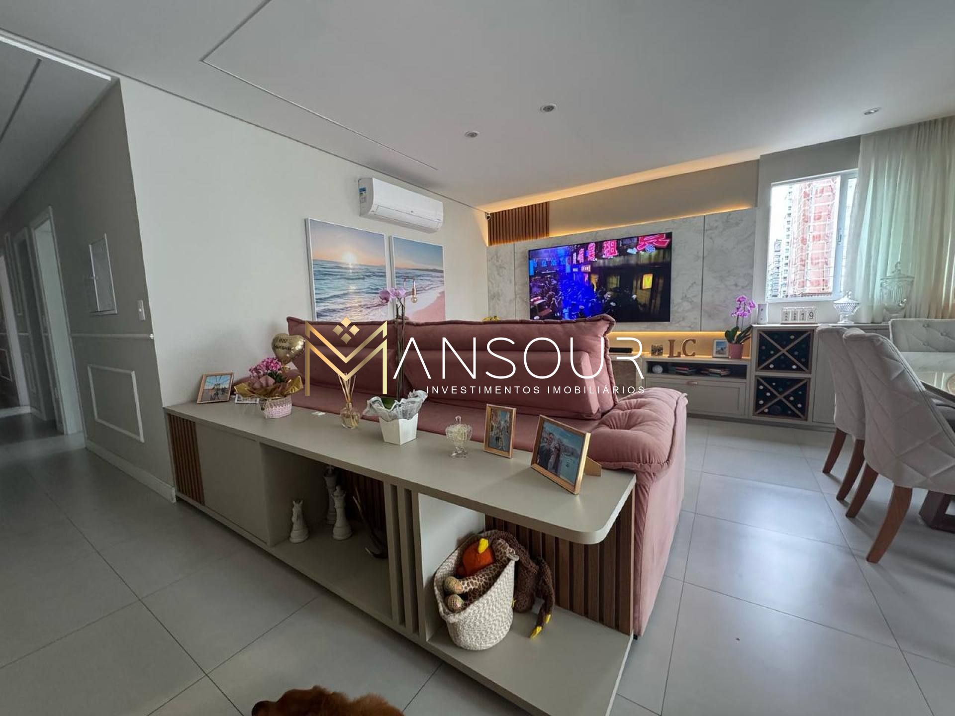 FINAMENTE MOBILIADO Apartamento 04 suítes