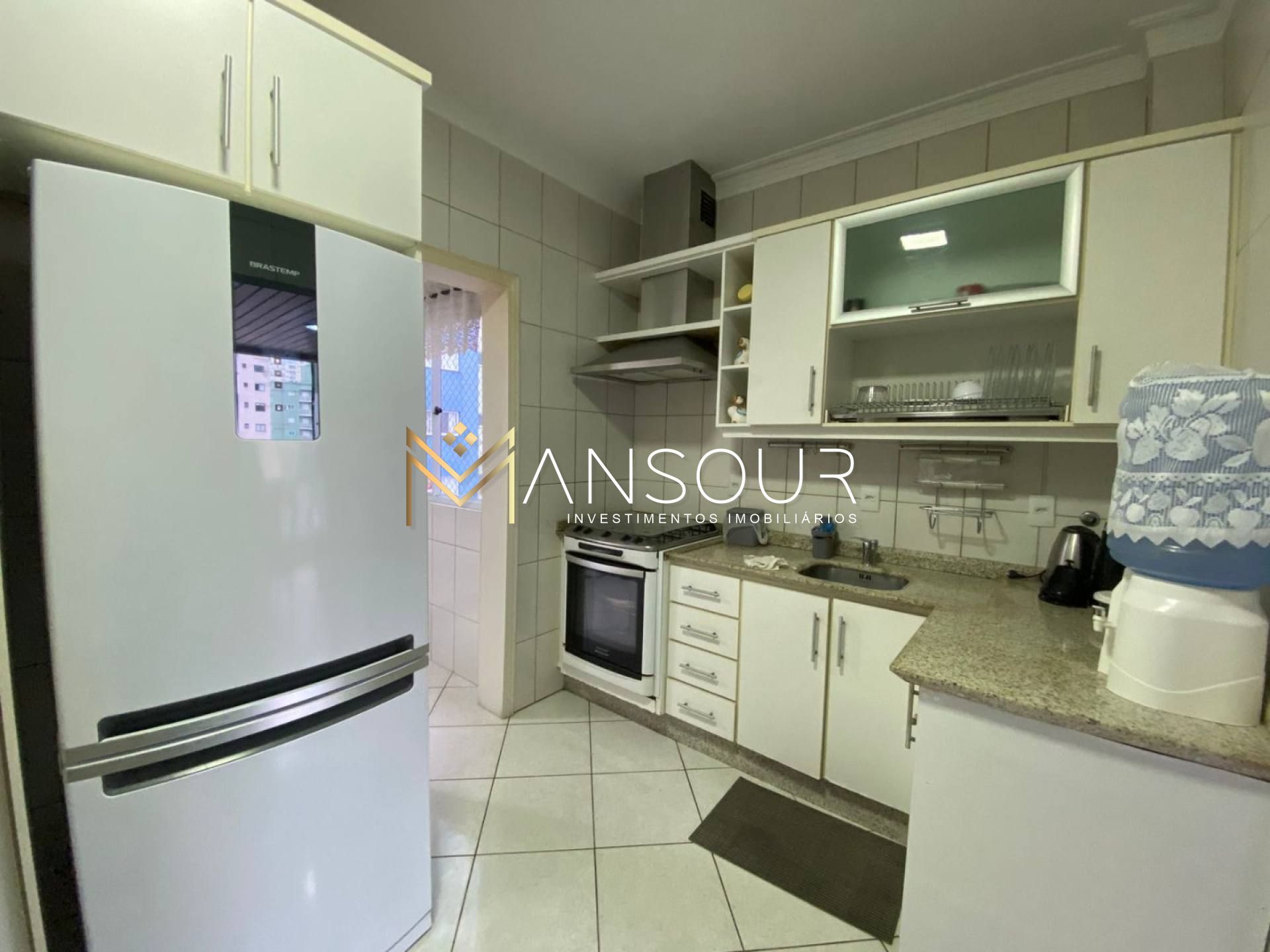 Apartamento 04 Dormitórios sendo 02 suítes