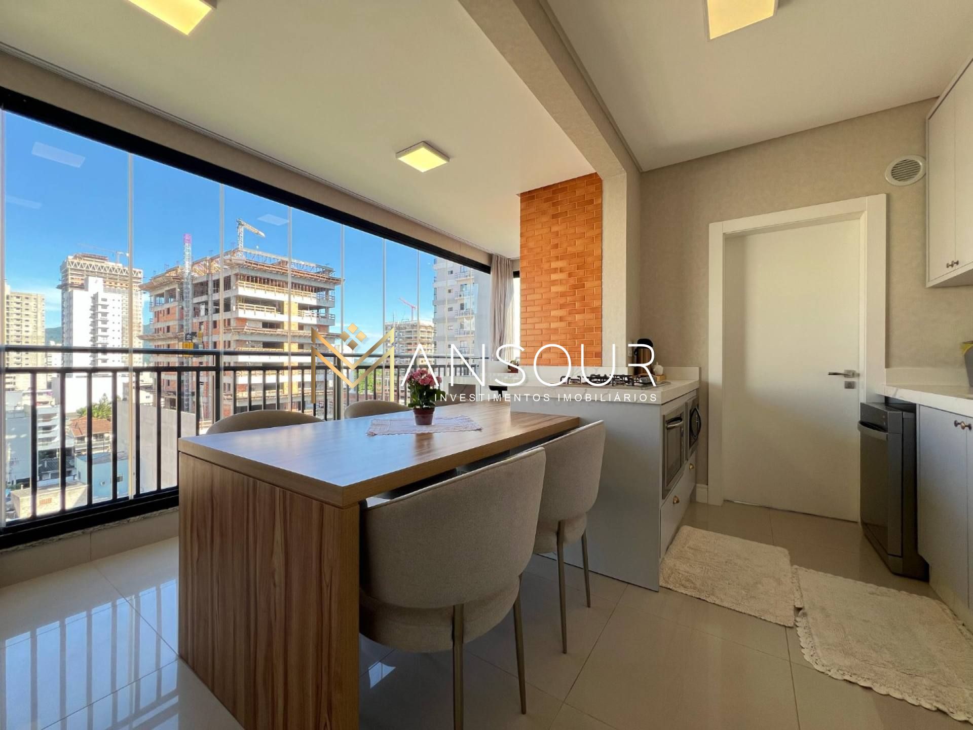 MOBILIADO Apartamento 03 Dormitórios sendo 01 suíte e 02 Demi