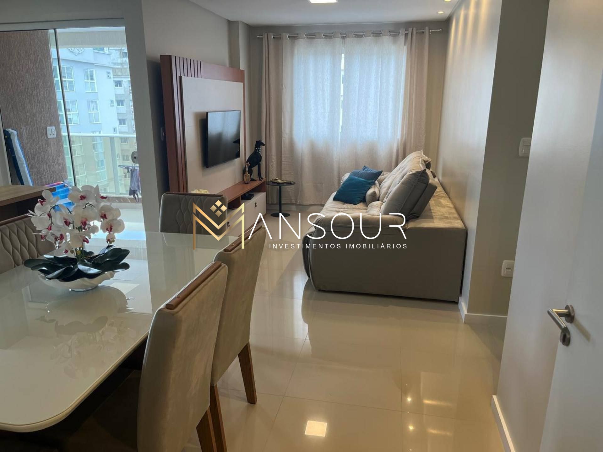 MOBILIADO Apartamento 02 Dormitórios sendo 01 suíte