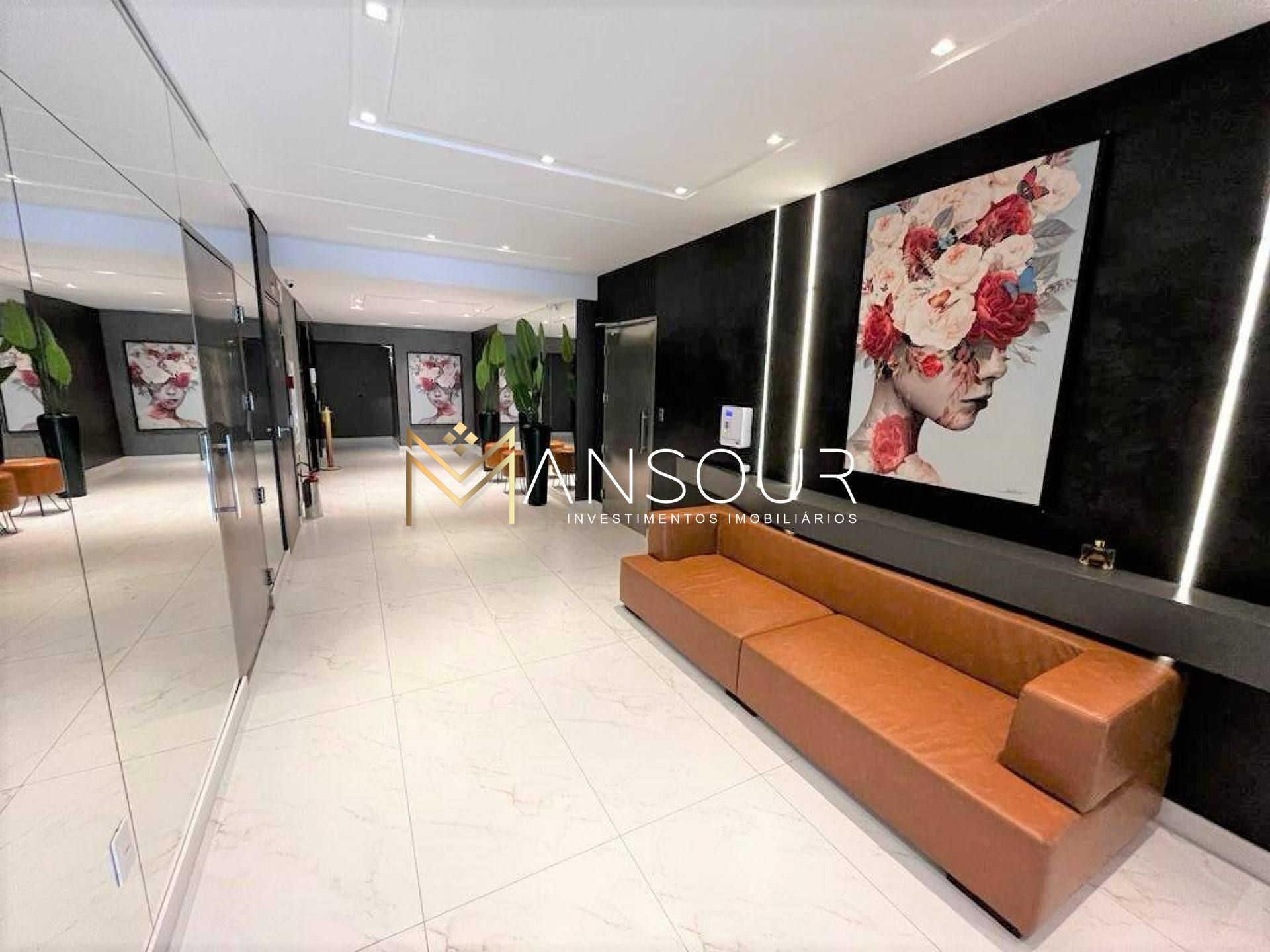 FINAMENTE MOBILIADO Apartamento 03 Dormitórios sendo 01 suíte