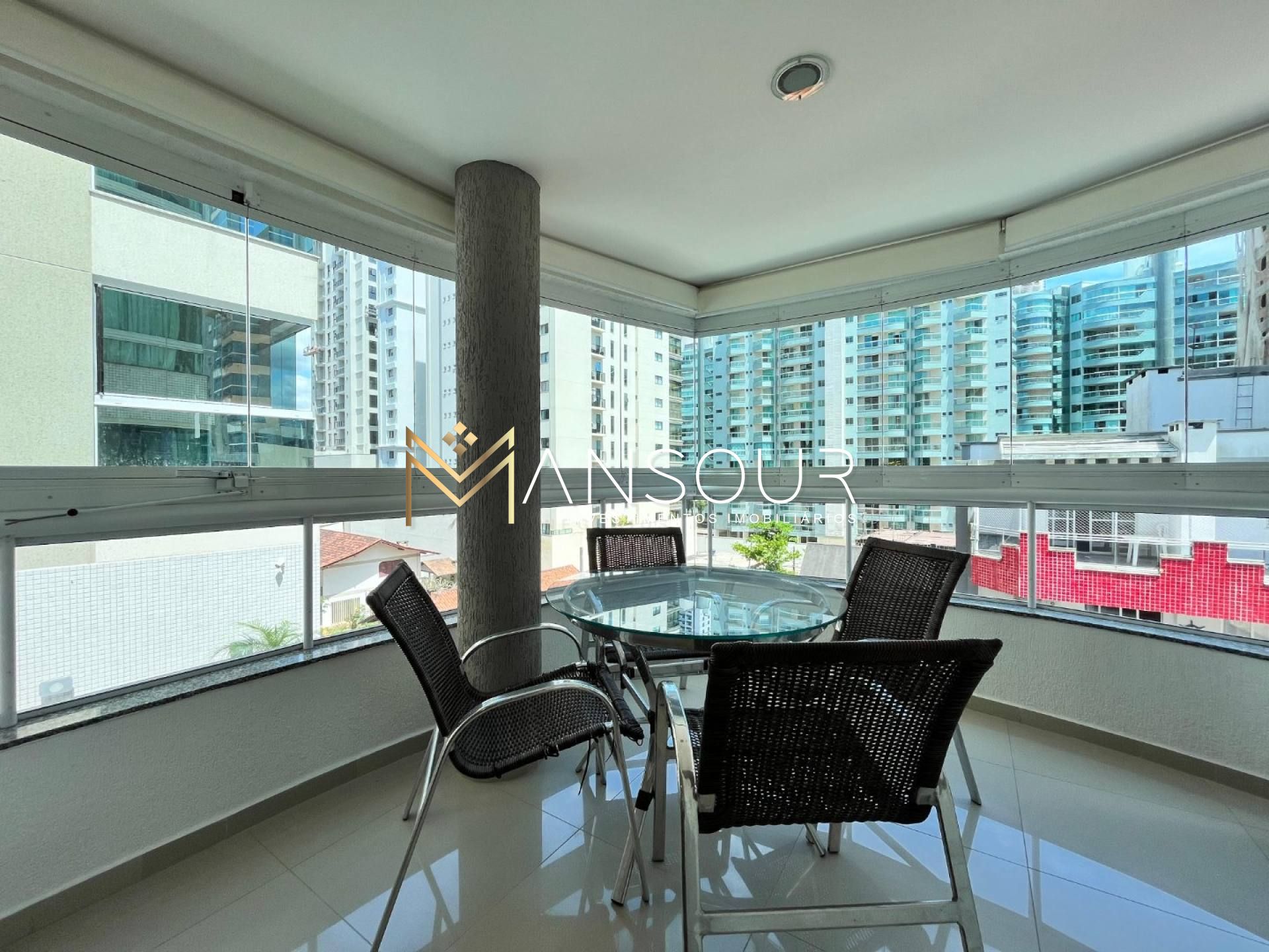 MOBILIADO Apartamento 02 Dormitórios sendo 01 suíte