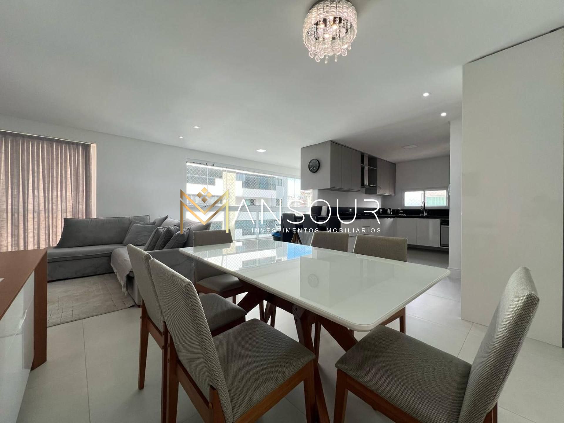 MOBILIADO Apartamento 03 suítes