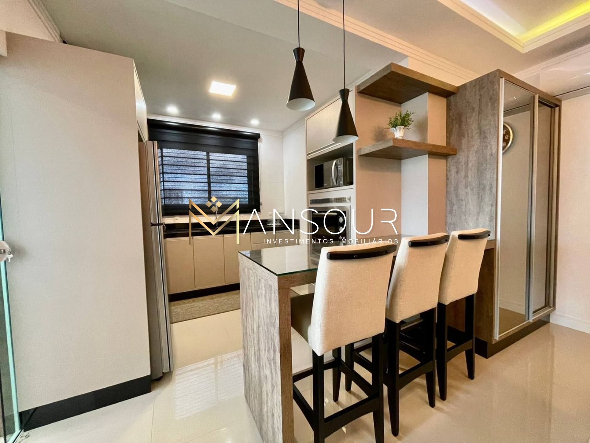 MOBILIADO Apartamento 03 suítes sendo 01 com Hidro