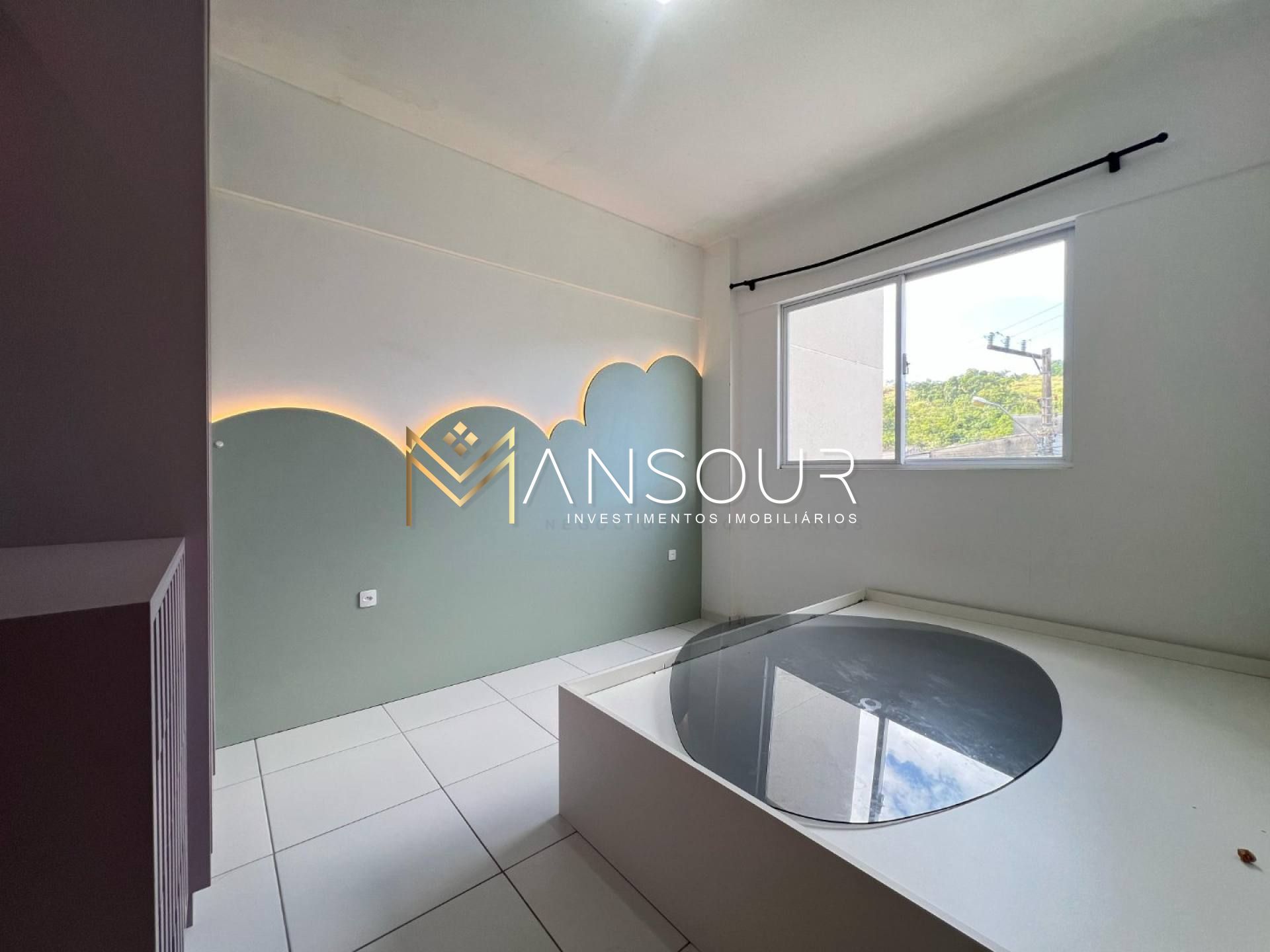 SEMI MOBILIADO Apartamento 02 Dormitórios