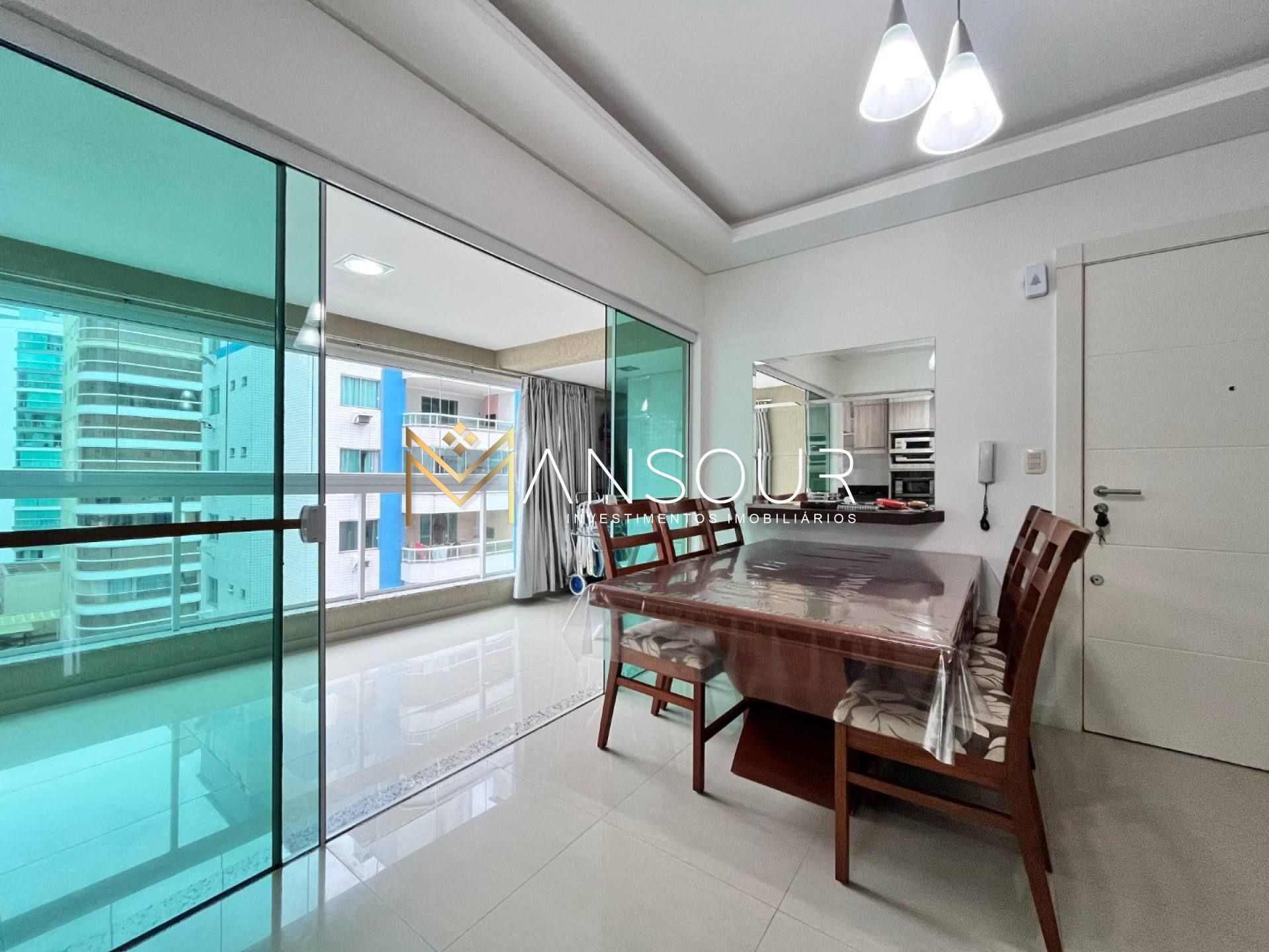 MOBILIADO E CLIMATIZADO Apartamento 02 suítes