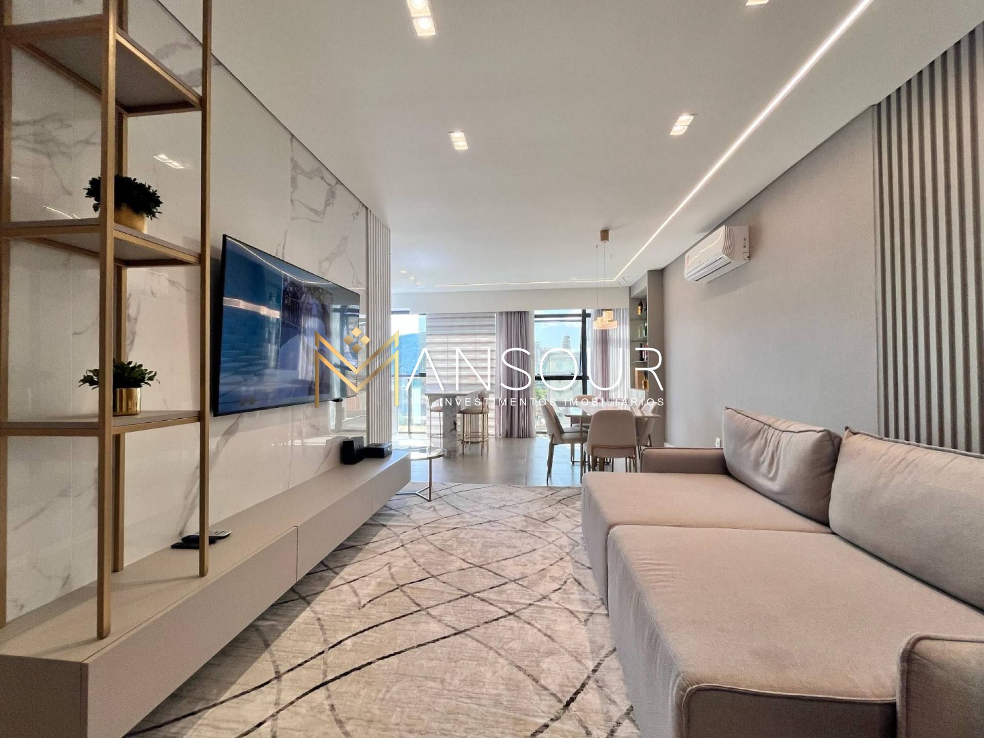 FINAMENTE MOBILIADO Apartamento 03 suítes