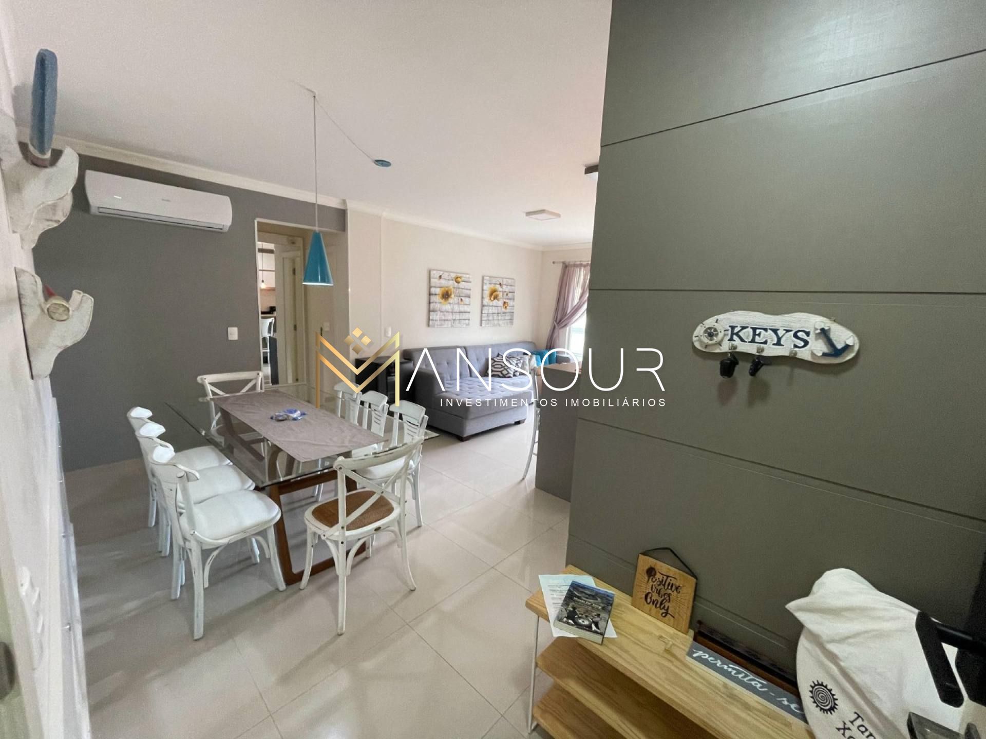 MOBILIADO Apartamento 03 Dormitórios sendo 01 suíte