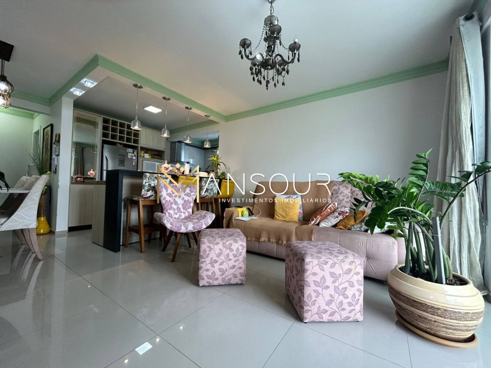 SEMI MOBILIADO  Apartamento 03 Dormitórios sendo 02 suítes