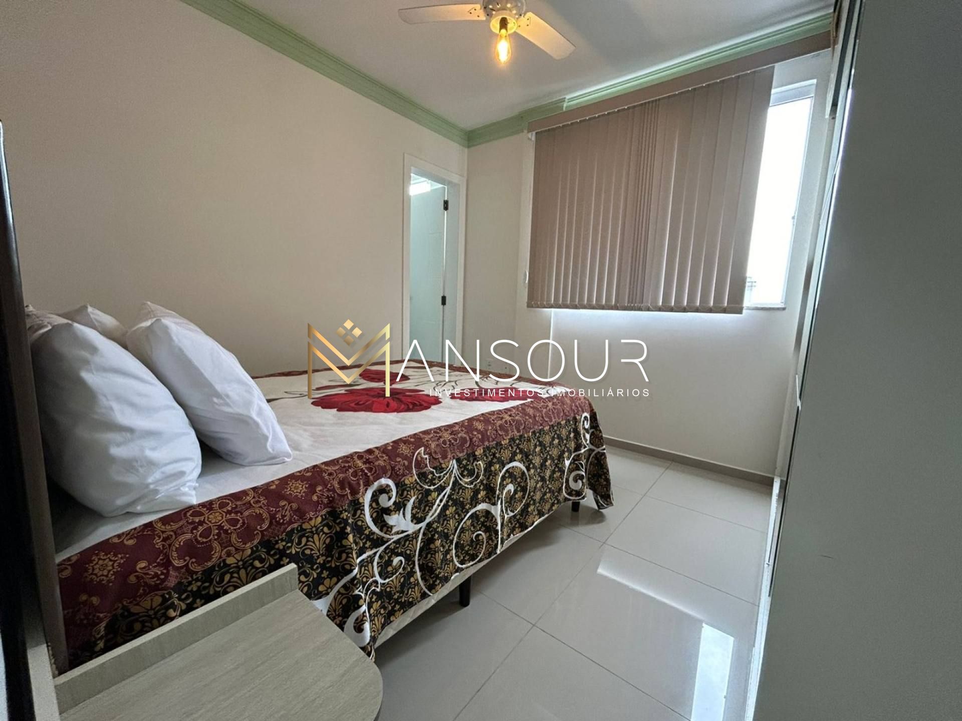 SEMI MOBILIADO  Apartamento 03 Dormitórios sendo 02 suítes