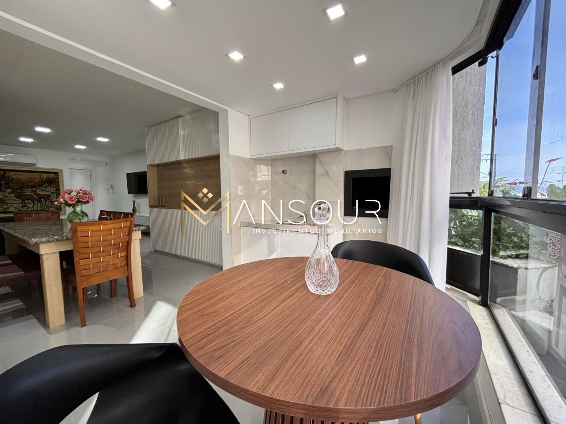 MOBILIADO Apartamento 03 Dormitórios sendo 01 suíte