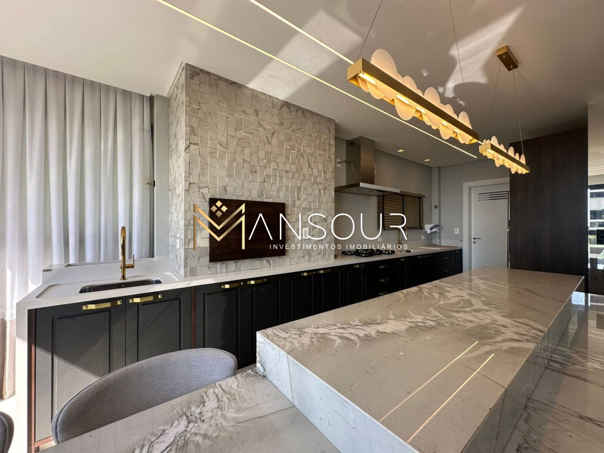 FINAMENTE MOBILIADO Apartamento 04 suítes