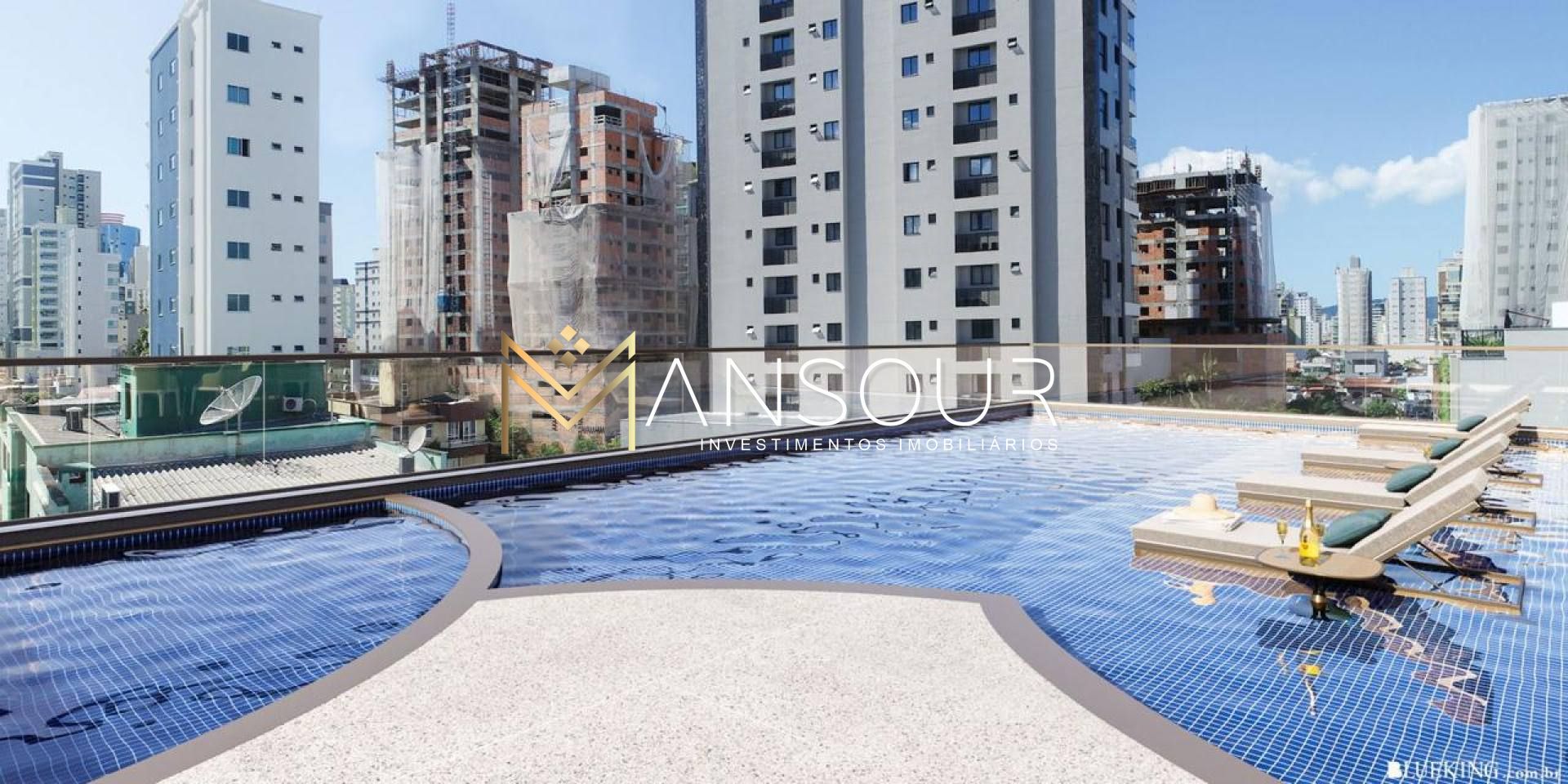 MEIA PRAIA Apartamento 03 suítes