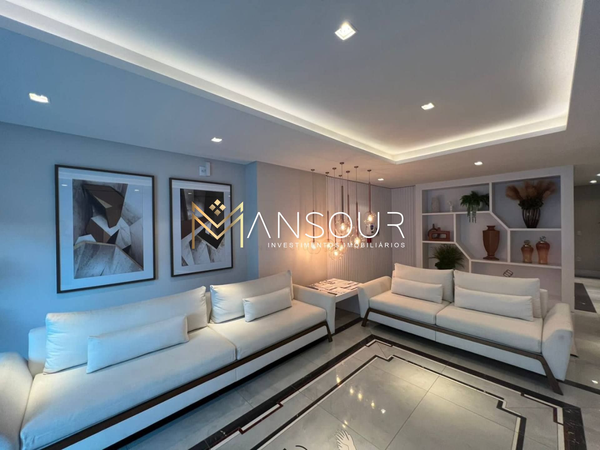 FINAMENTE MOBILIADO Apartamento 03 suítes